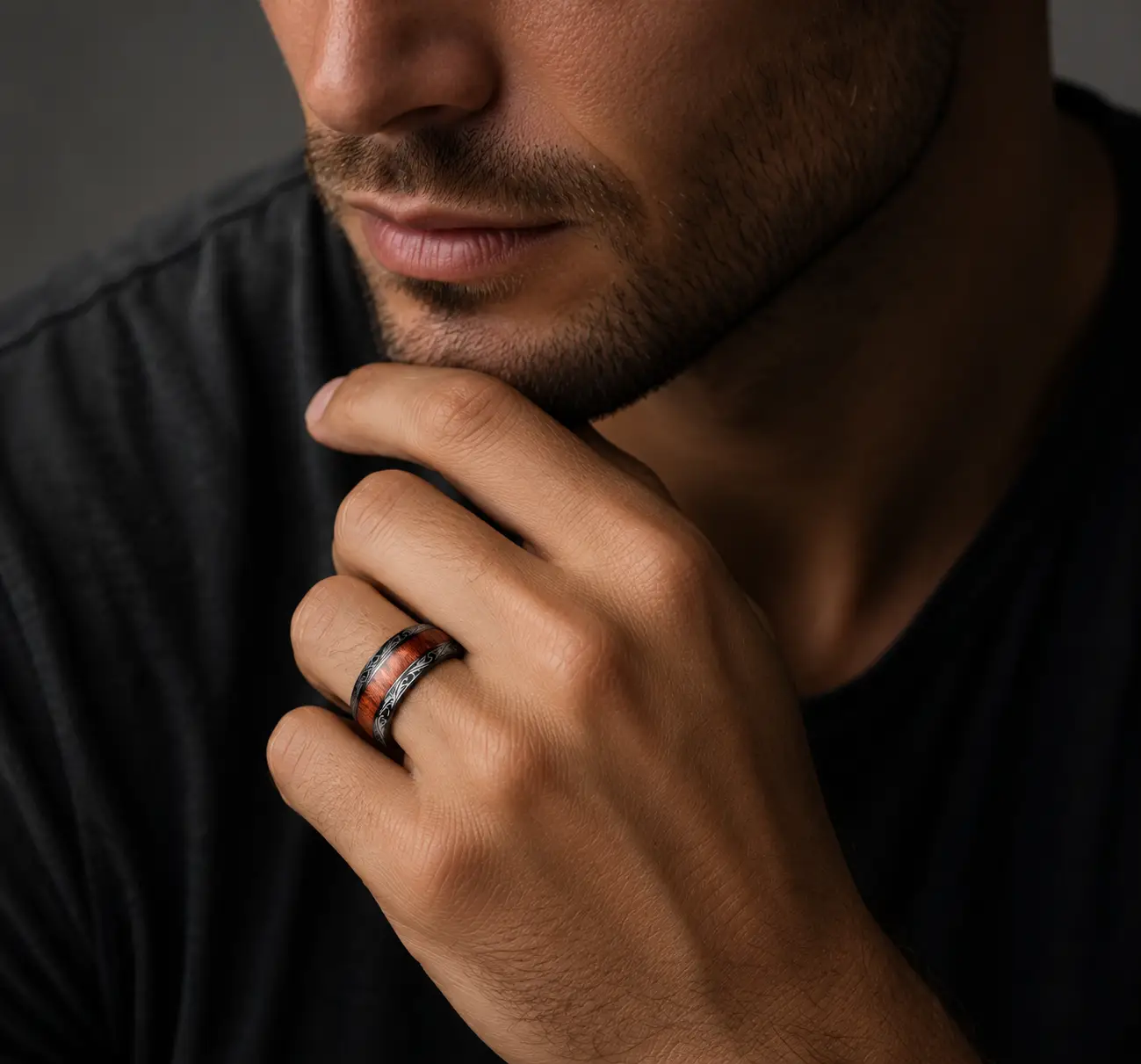 Vintage High-grade Elegant Ring National Style Aristocratic Black Phoenix Figure Wood Grain Dragon Ring for Men